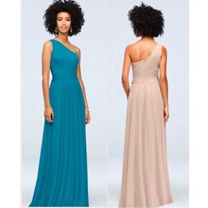 DAVID BRIDAL Long Mesh One-Shoulder Flowy Dress w. Full Skirt - Size 6